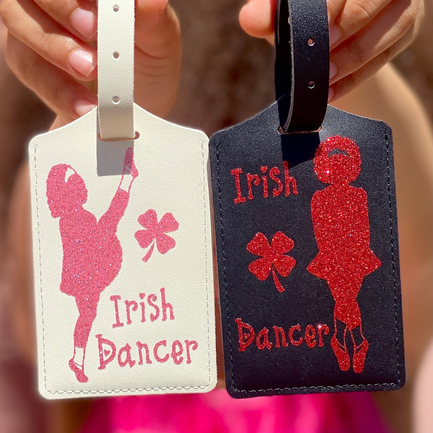 Neutral Luggage Tag: Female Silhouette
